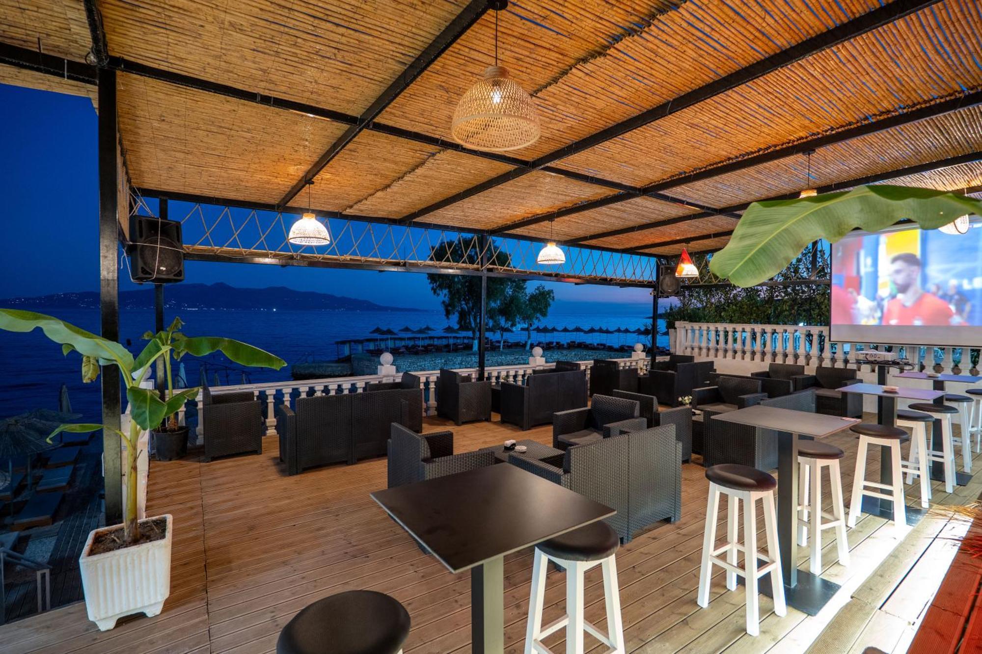 Hotel Kompleks Joni Sarandë Esterno foto