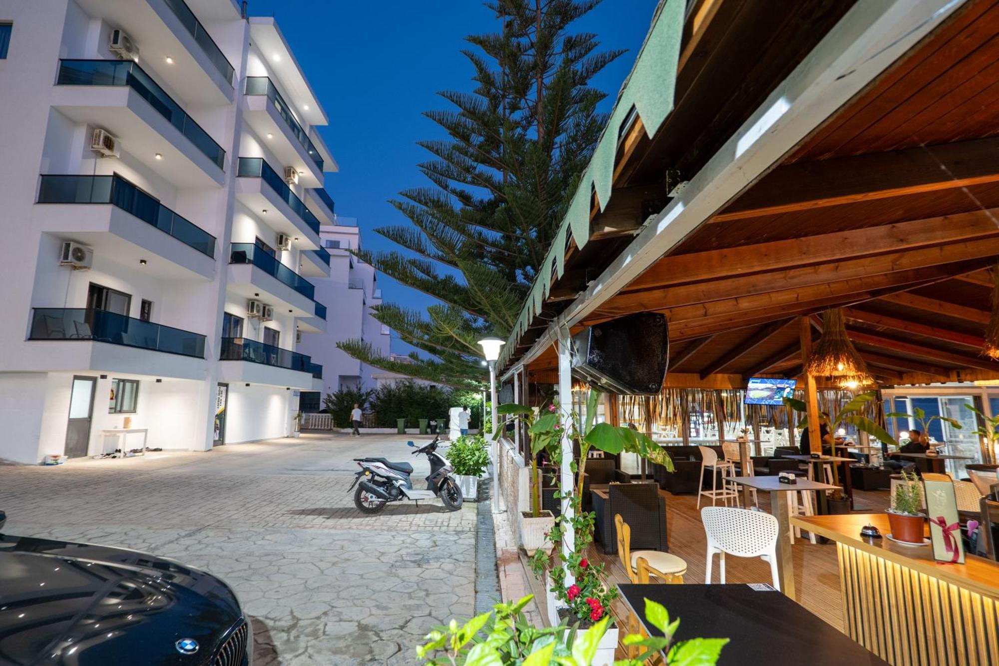 Hotel Kompleks Joni Sarandë Esterno foto