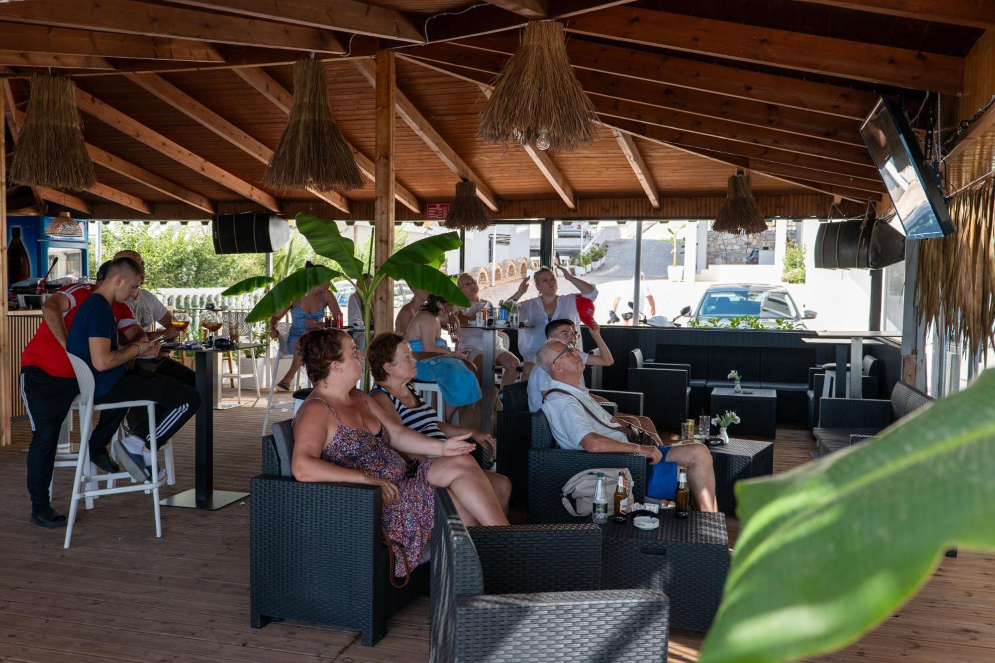 Hotel Kompleks Joni Sarandë Esterno foto