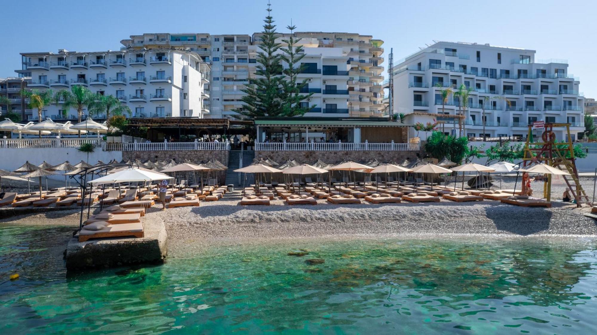 Hotel Kompleks Joni Sarandë Esterno foto