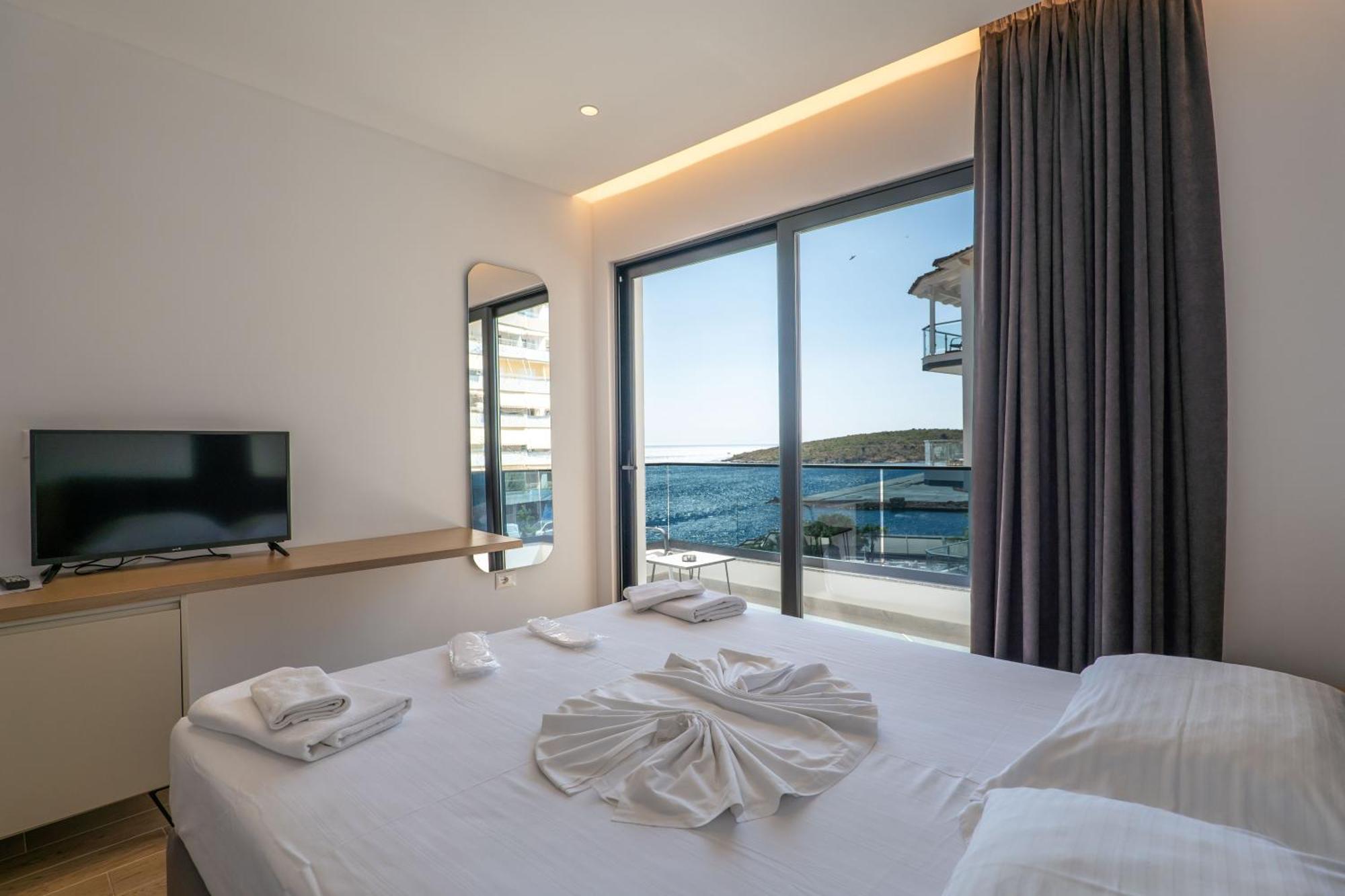 Hotel Kompleks Joni Sarandë Esterno foto